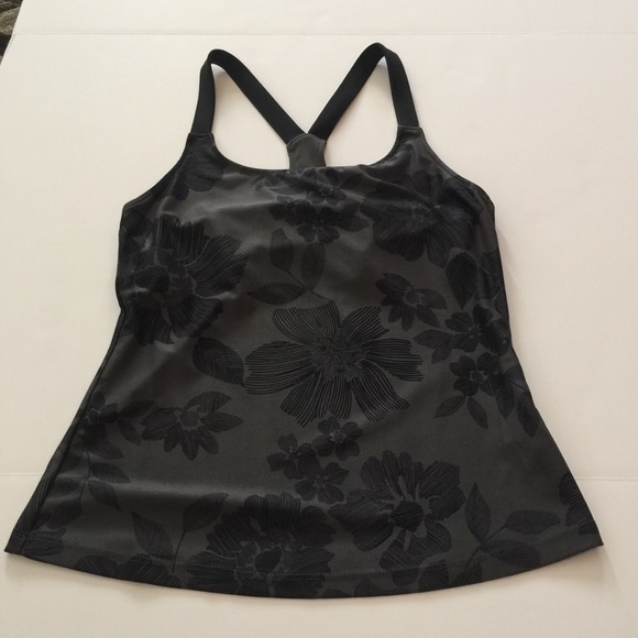 New Balance Tops - 🍉New balance size Small top